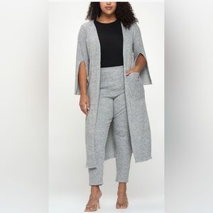 Women’s size 2X LIVD split sleeve cardigan with matching pants NWOT